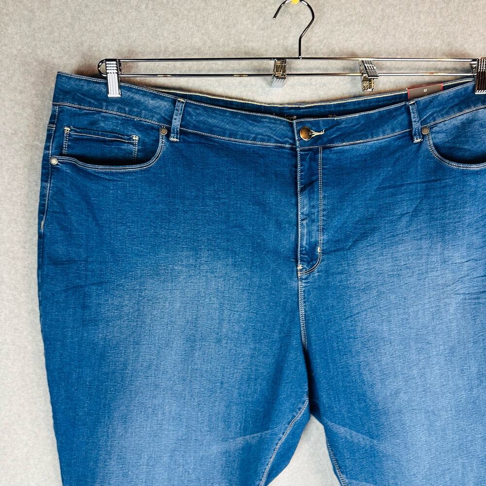 New Avenue Denim Womans Sz 32 Plus Crop Jeans Blue Denim Pockets Raw Hem NWT - Picture 4 of 11